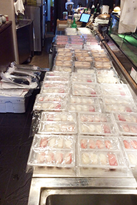 写真6. 試食会で使用した寿司の解凍の様子(解凍開始時の様子)